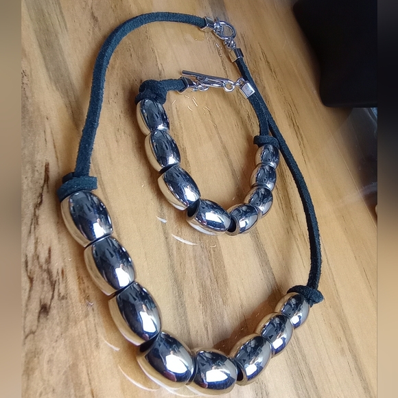 Ralph Lauren Silver plate Beads and Black Suede, 15.5" and 7.5" - Picture 8 of 10